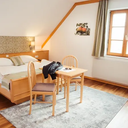 Gaestehaus Krappel Bed & Breakfast Rohrendorf bei Krems