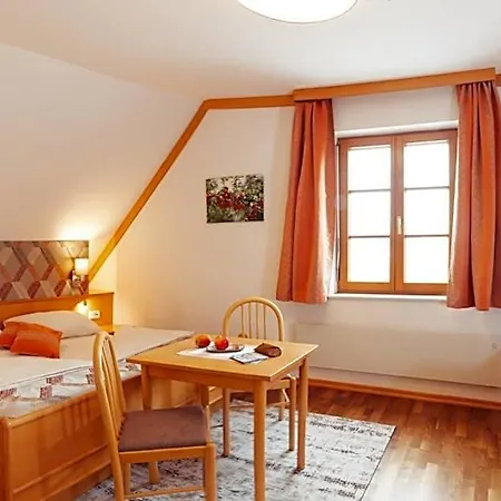 Gaestehaus Krappel Bed & Breakfast Rohrendorf bei Krems